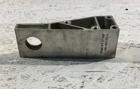 Mercedes-Benz S W222 Bottom radiator support slam panel A2226281331 1534968292