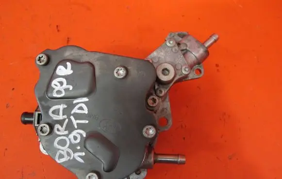Volkswagen Bora Vacuum pump 038145209H