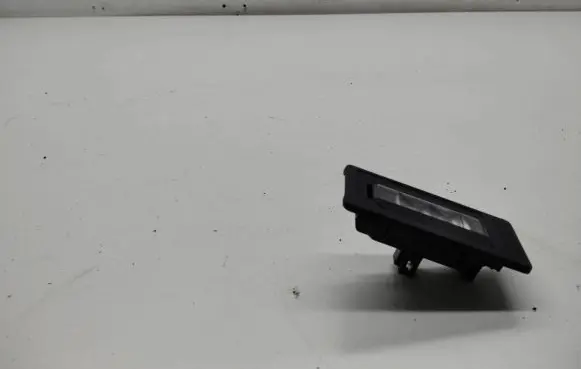 Volkswagen Sharan Number plate light 3AF943021A 82SAEL11007