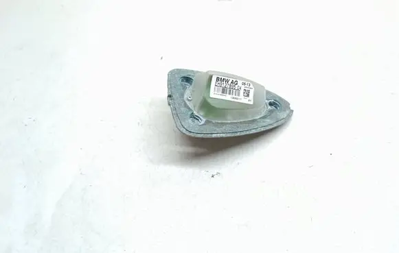 BMW 1 E82 E88 Aerial GPS antenna 9127895