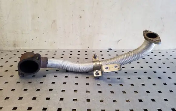 Mitsubishi Pajero EGR valve line/pipe/hose