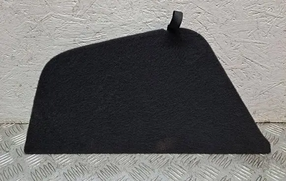 Toyota Avensis T270 Other trunk/boot trim element 5840805041C0