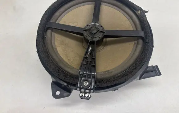 Volvo S60 Front door speaker 30745942