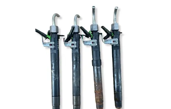 Ford C-MAX II Fuel injectors set EMBR00101D 8JY2D8J 9686191080