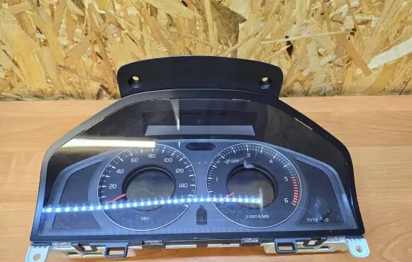 Volvo S80 Speedometer (instrument cluster) 8603416 69594620U 30786452AA