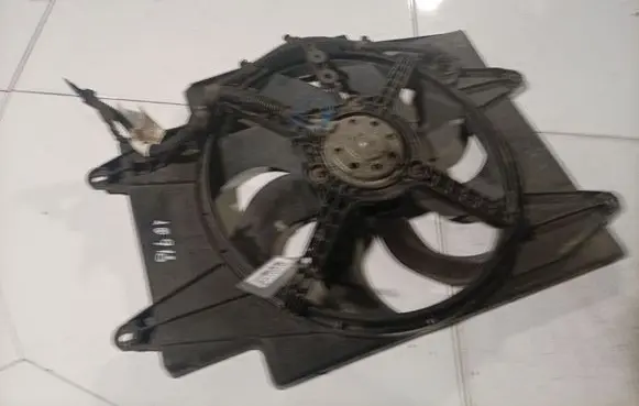 Alfa Romeo 147 Radiator cooling fan shroud