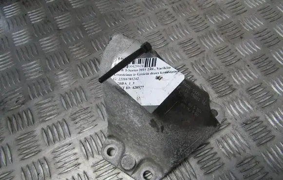 BMW 5 GT F07 Engine mounting bracket 22116781242 6795958