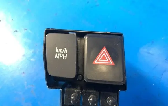 Toyota Prius xw60 Extinguisher 75F218