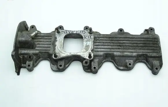 Toyota Yaris Rocker cam cover 