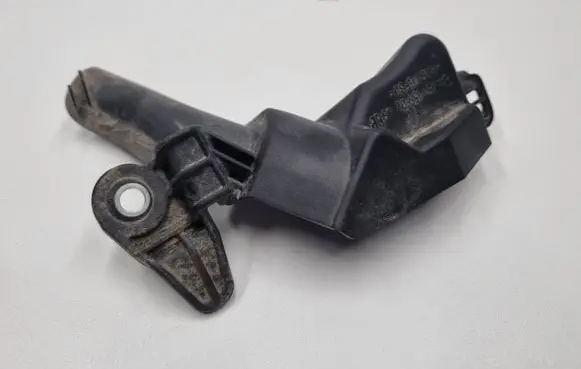 Mercedes-Benz Sprinter W906 Other engine bay part A6511590246