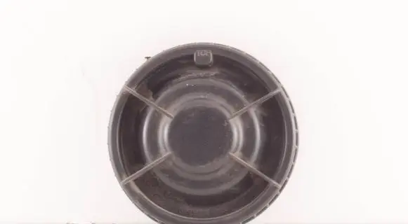 Volvo S40, V40 Headlight/headlamp dust cover 20-5087C1
