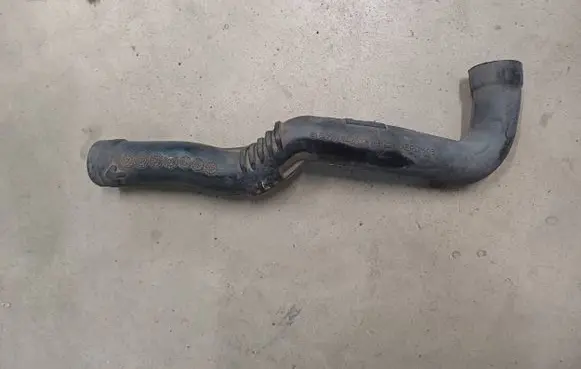 Mercedes-Benz GL X164 Air intake hose/pipe A2731420283