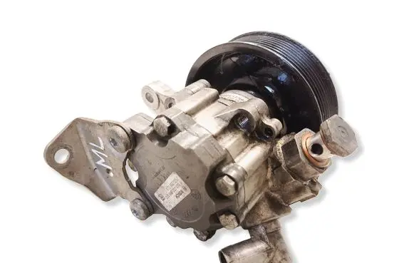 Mercedes-Benz ML W164 Power steering pump 7693955229