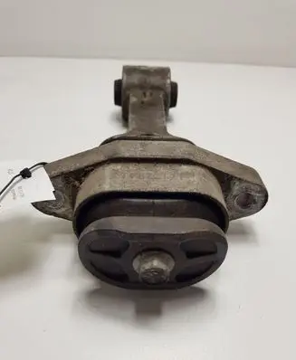 Hyundai i30 Engine mount bracket