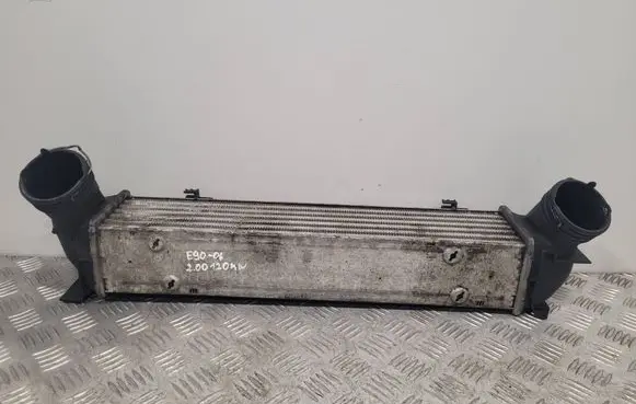 BMW 3 E90 E91 Intercooler radiator 3093796