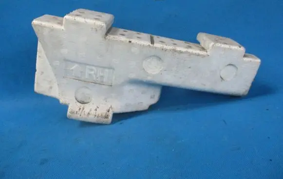 Nissan Leaf I (ZE0) Rear bumper foam support bar 85092-3NA0A