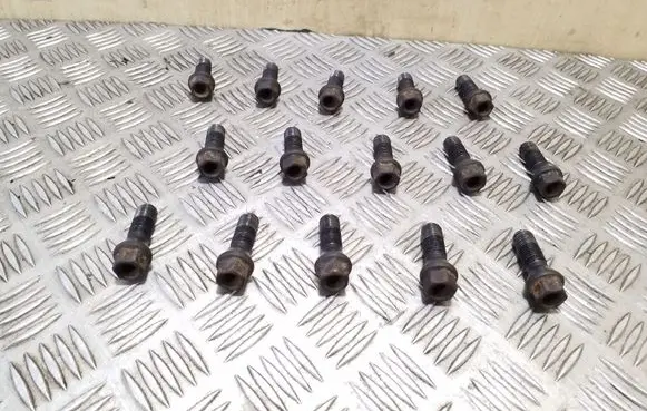 BMW X3 E83 Nuts/bolts 