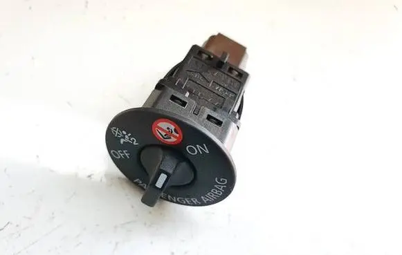 Renault Zoe Passenger airbag on/off switch 681995290r 291239