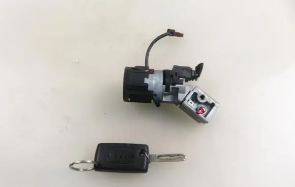 Citroen C4 Grand Picasso Ignition lock 9663123380 36410600