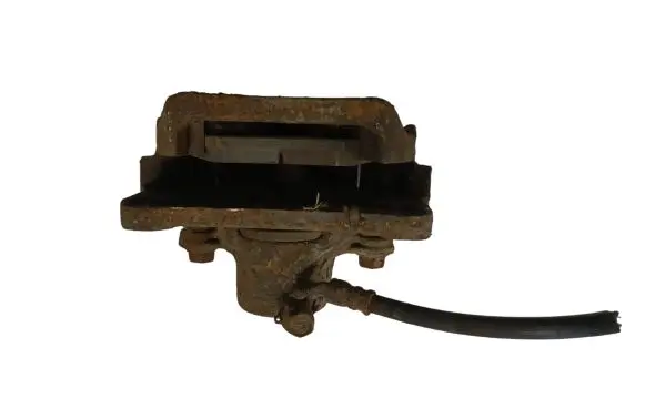 Toyota Land Cruiser (J120) Rear brake caliper