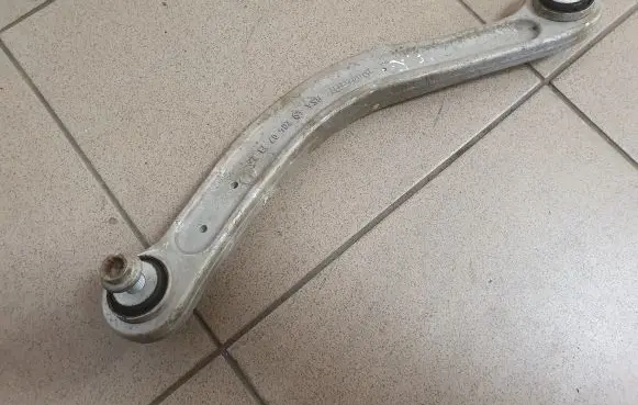 Mercedes-Benz C W205 Rear upper control arm/wishbone 20407FI7