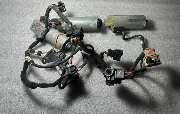 Audi Q7 4L Seat adjustment motor 0130002531