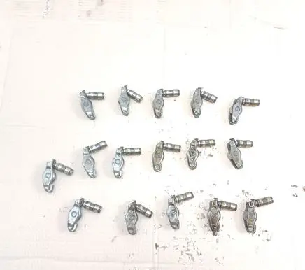 Volkswagen PASSAT B6 Valve rocker arm 