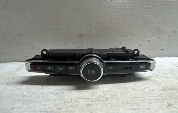 Volvo XC40 Head unit multimedia control 31456672