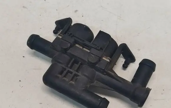 BMW 5 GT F07 Coolant heater control valve 9119164