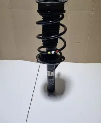 Volkswagen Jetta VII Front shock absorber/damper 5QM413031AA