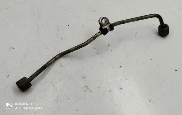 Land Rover Discovery 3 - LR3 Fuel line pipe