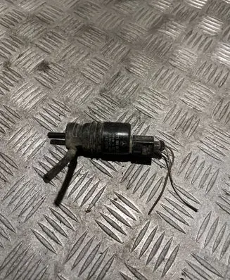 Mercedes-Benz C W204 Windscreen/windshield washer pump 2218690121