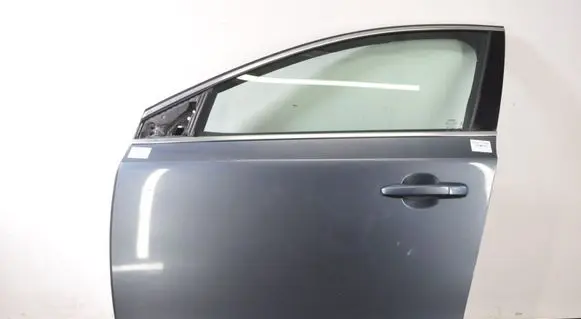 Volvo V40 Front door 