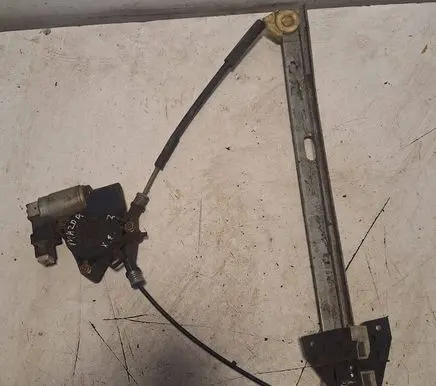 Mazda 3 I Front door window regulator motor GJ6A5958X TD774825