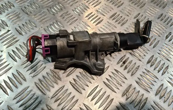 Skoda Fabia Mk1 (6Y) Ignition lock 4B0905851C
