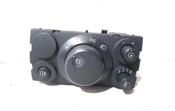 Opel Astra H Light switch 13100132