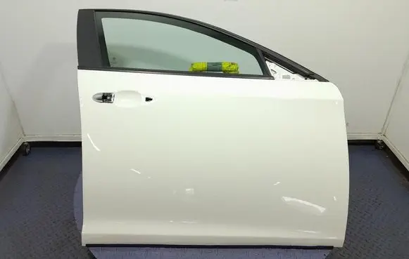 Alfa Romeo Giulietta Front door