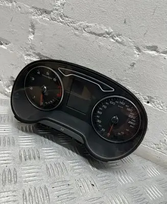 Audi A3 S3 8V Speedometer (instrument cluster) 8V0920870M 1455011570