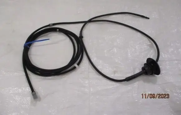 Peugeot 208 I Windshield washer fluid hose 9805524680