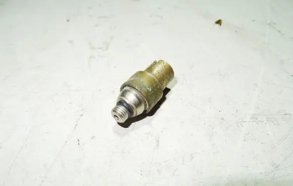 Volkswagen Phaeton Air suspension valve block 
