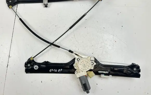 BMW X5 E70 Front door window regulator with motor 6967262 0130821461