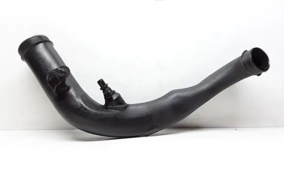 Volvo V70 Intercooler hose/pipe 31261717