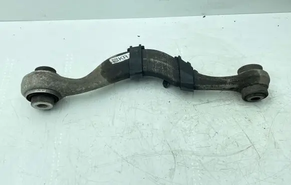 BMW 5 G30 G31 Rear upper control arm/wishbone 6861120 BMW3332