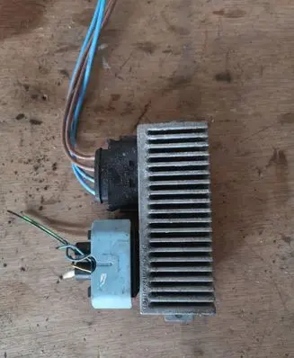 Nissan Qashqai Glow plug pre-heat relay 8200558438A
