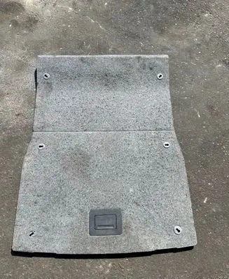 Trunk/boot floor carpet liner