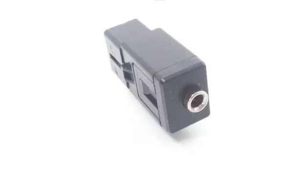 Skoda Fabia Mk3 (NJ) AUX in-socket connector 5Q0035724