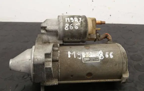 Renault Koleos I Starter motor 233000157R