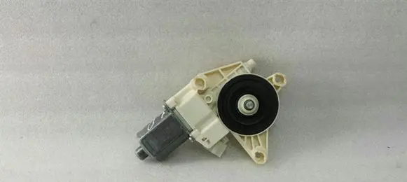 Mercedes-Benz E W212 Front door window regulator motor A2129066702
