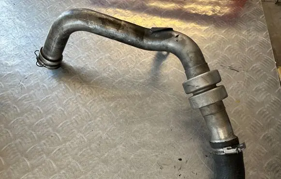 Nissan Juke I F15 Intercooler hose/pipe