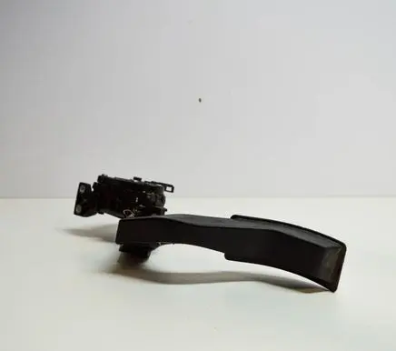Audi A6 S6 C5 4B Accelerator throttle pedal 8D1723523M